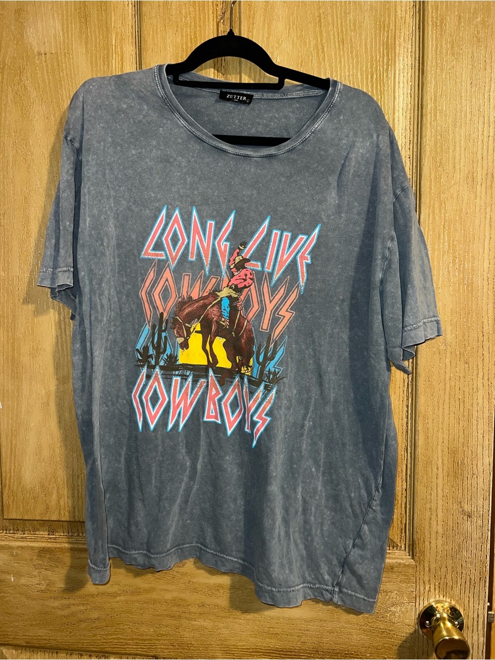 Graphic 'Long Live Cowboys' Tee - Slate Blue. Size large Zutter